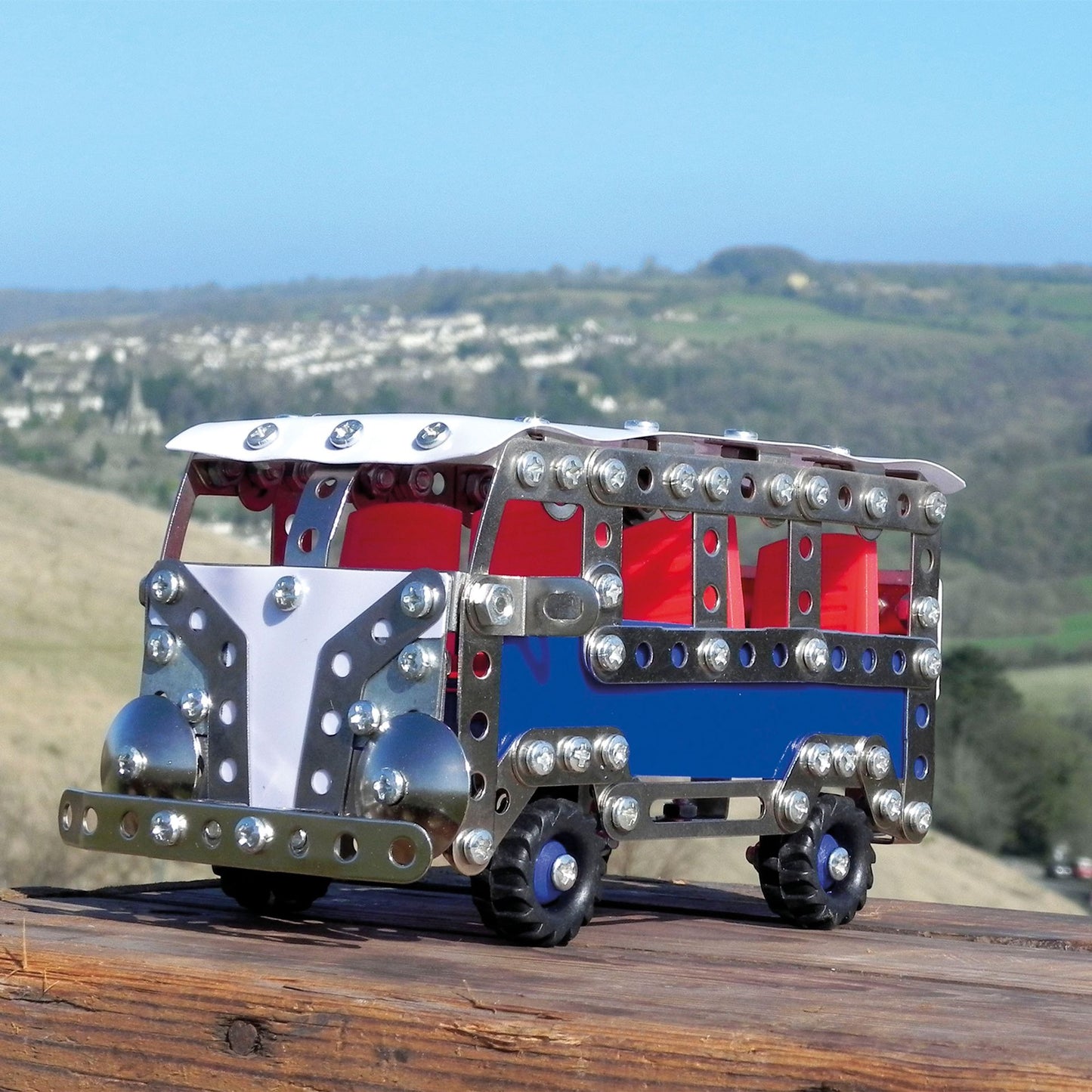 Gift In A Tin Camper Van Construction Kit