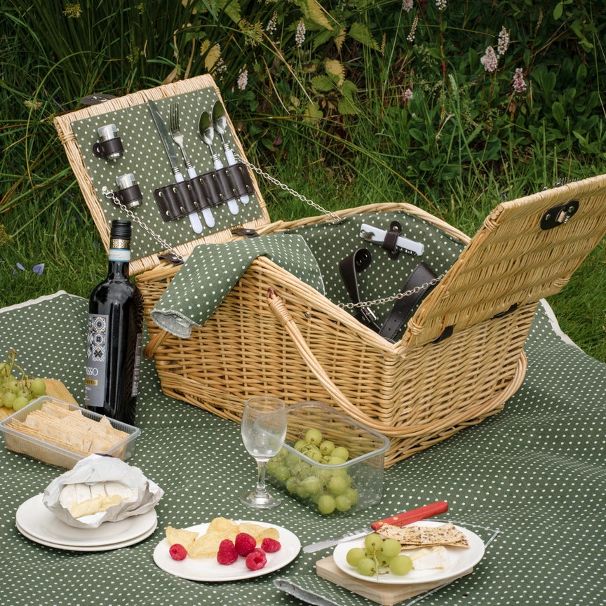 Deluxe Wicker Green Polka Dot Lining 4 Person Picnic Basket