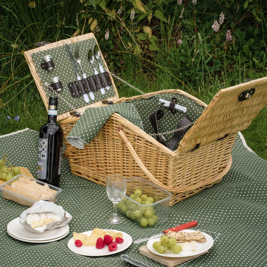 Deluxe Wicker Green Polka Dot Lining 4 Person Picnic Basket