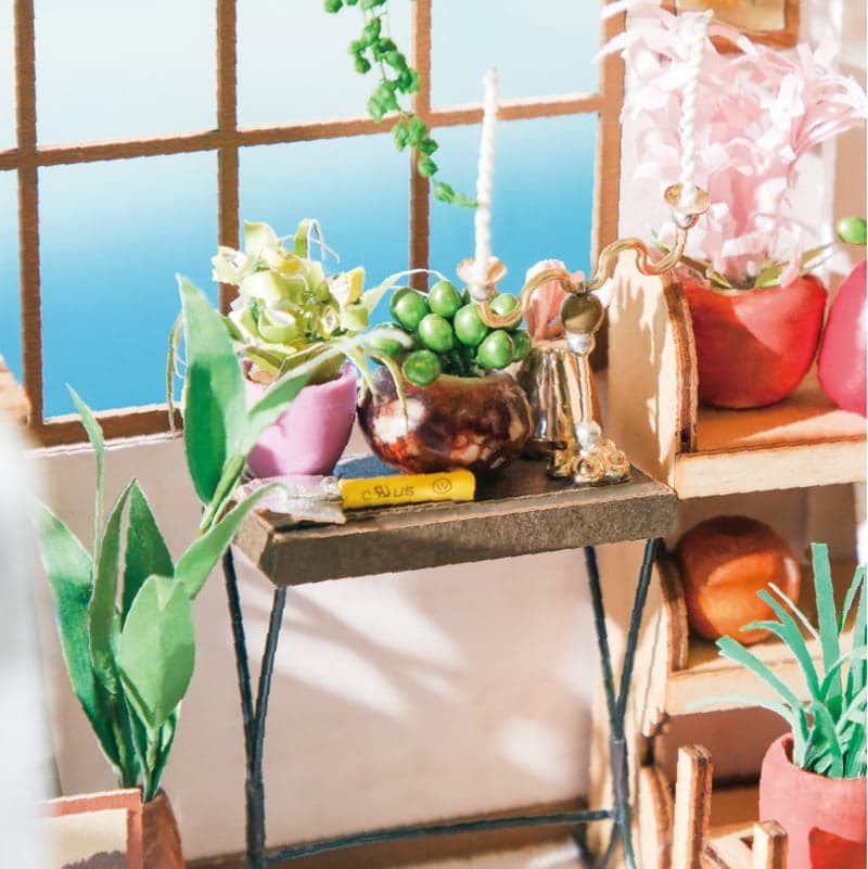 Interior view of Rolife Emily’s Flower Shop DIY miniature house kit